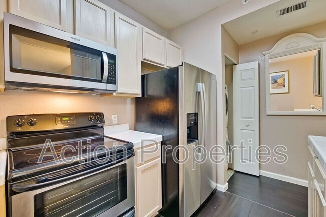 Building Photo - 2255 Showers Dr