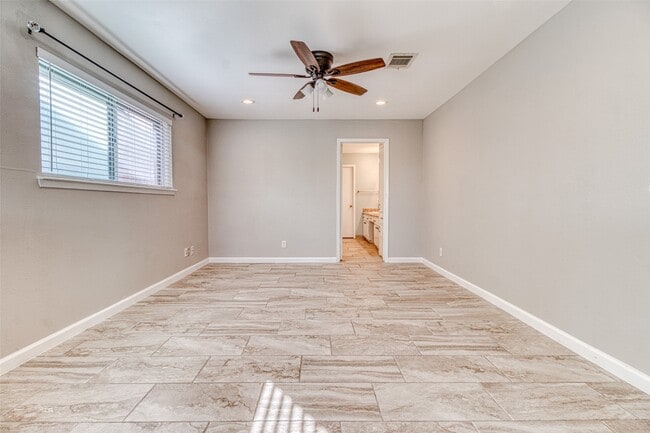 Building Photo - 22438 Coriander Dr