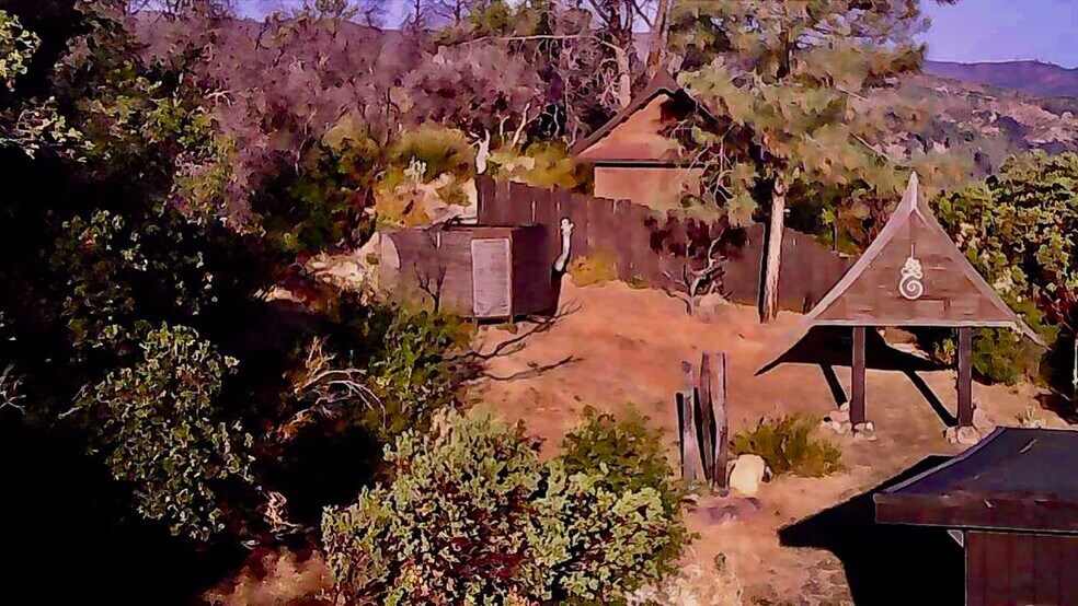 Building Photo - 2077 Stagecoach Canyon Rd