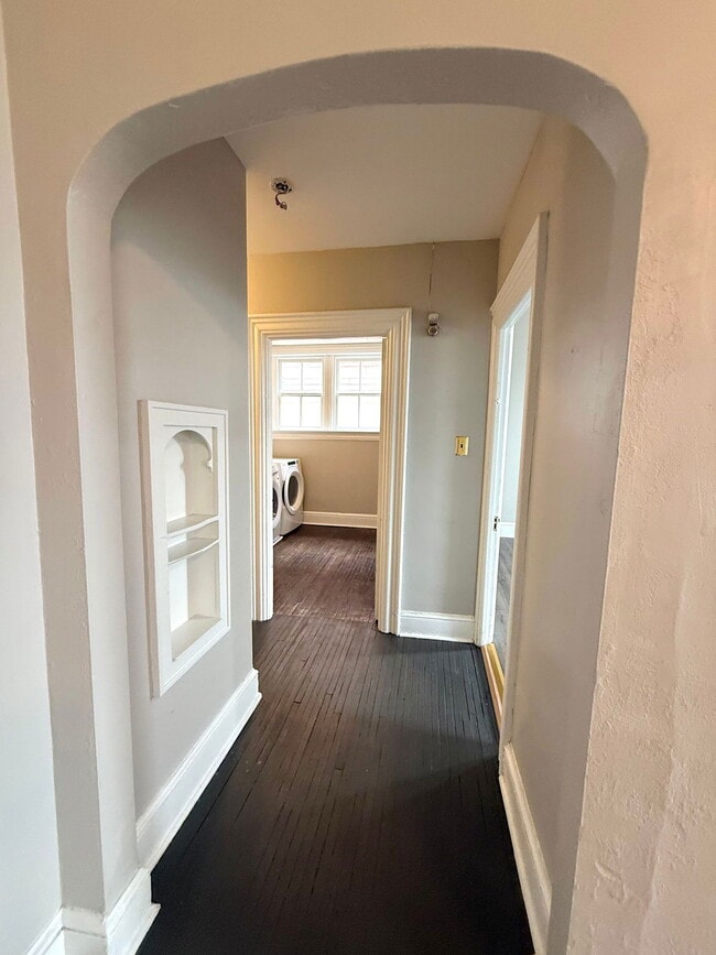 Building Photo - 241 N Queen St