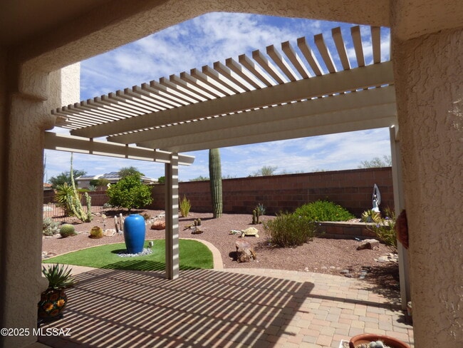 Building Photo - 14274 N Trade Winds Way