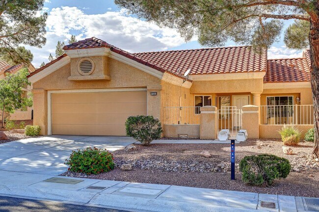 Building Photo - 55+ Age Qualified Community! Sun City Summerlin!!