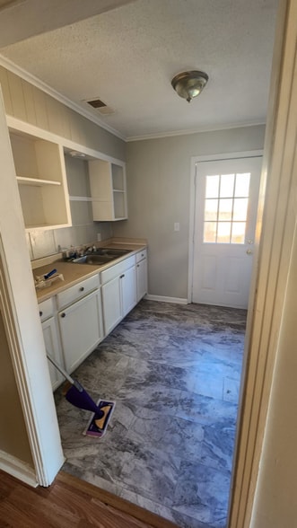 Building Photo - 3072 Ragsdale Dr