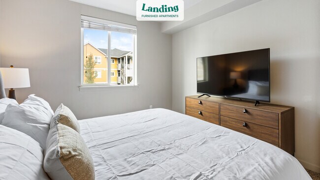 Building Photo - 11800 NE 124th Ave