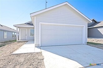 Building Photo - 321 W Mill St