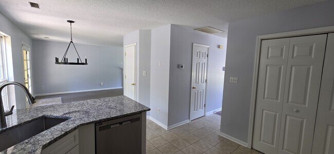 Building Photo - 3508 Selway Dr