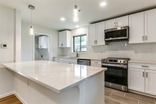Building Photo - 3517 Woodleigh Dr