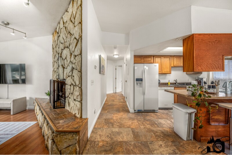 Building Photo - 4401 Reka Dr