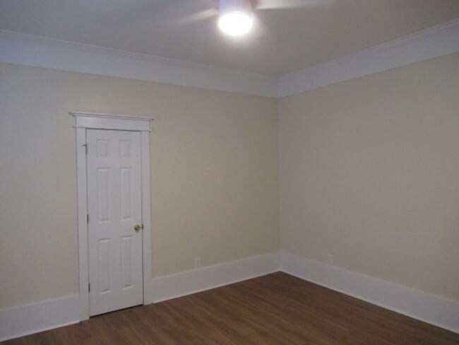 Building Photo - 609 N Aycock St