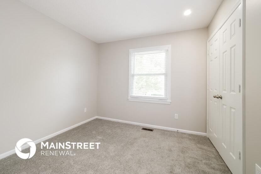 Building Photo - 15917 W 149th Terrace
