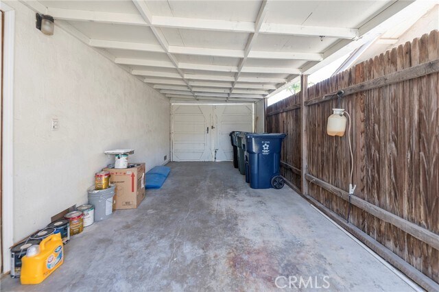 Building Photo - 16702 Carousel Ln