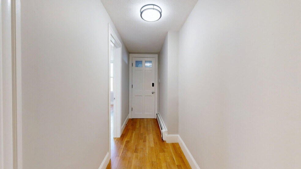 Building Photo - 205 Chelsea St