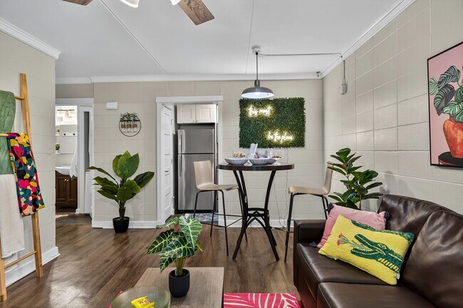 Interior Photo - 759 Apartments