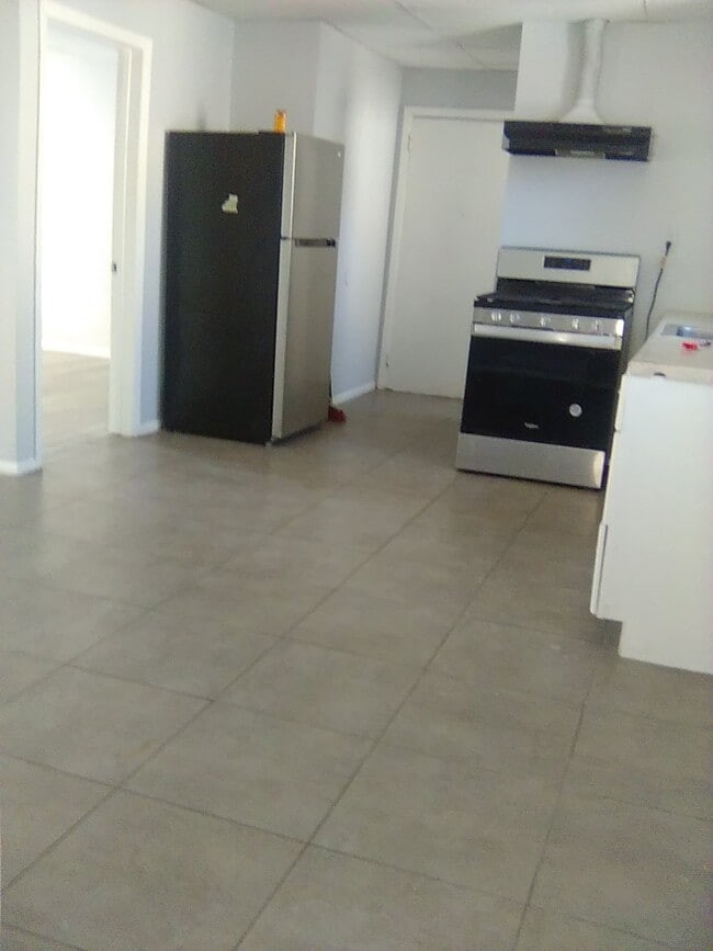 Building Photo - 1 bedroom apartment for rent