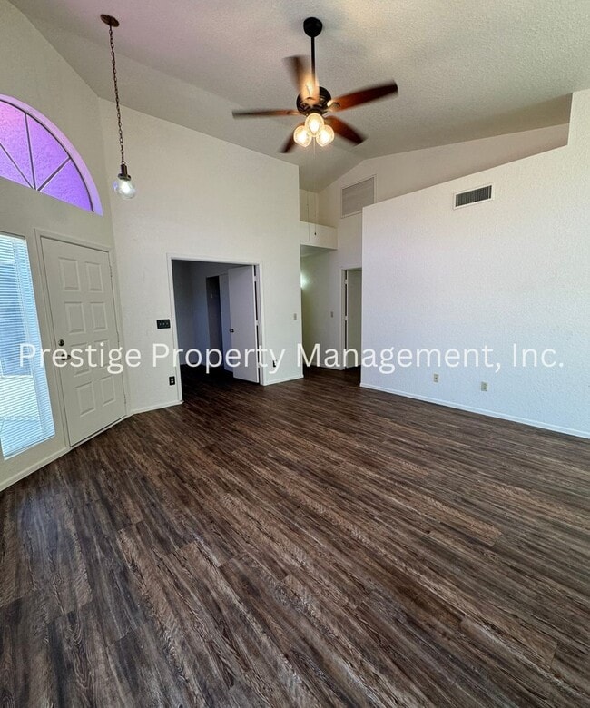 Building Photo - 3093 W Placita De La Roseta