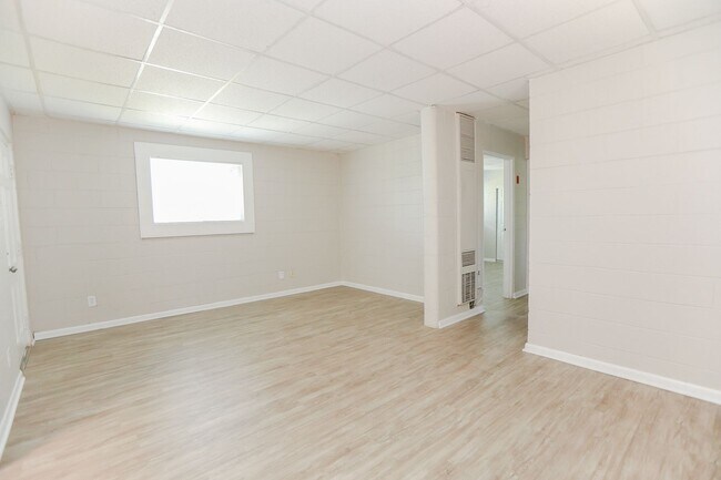 Building Photo - 2224 Marshall Ave