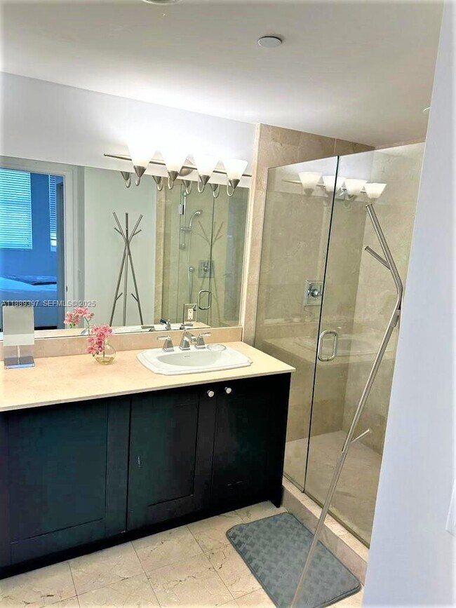 Building Photo - 4100 Salzedo St