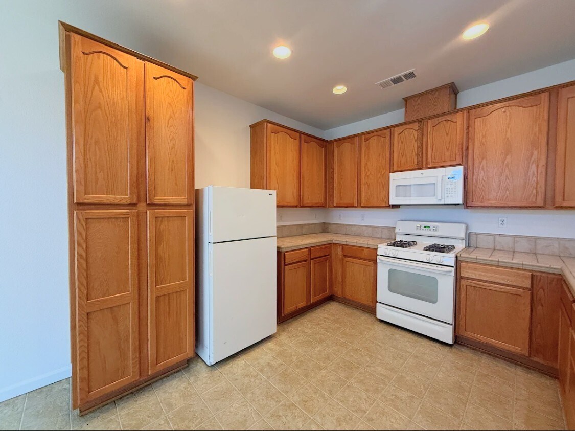 Building Photo - 1288 Wildcat Dr