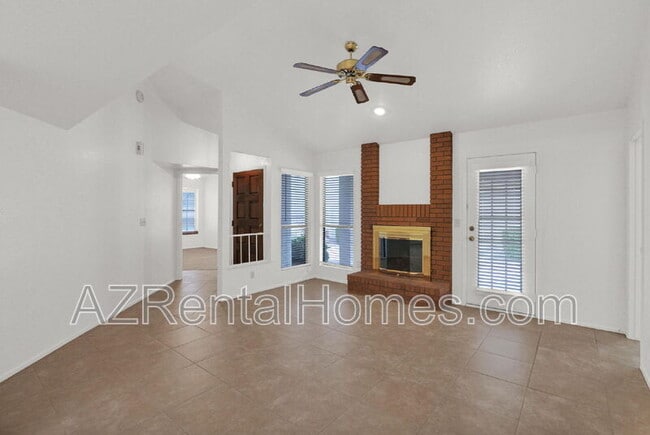 Building Photo - 1625 E Jerome Ave