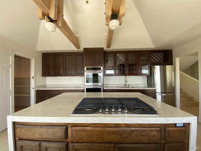 Building Photo - 67 Via Los Altos