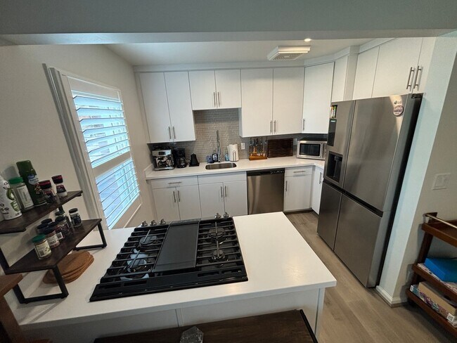 Building Photo - 926 E 500 S