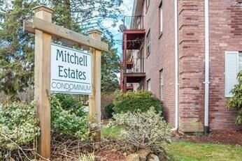 Building Photo - 3 Kenmar Dr