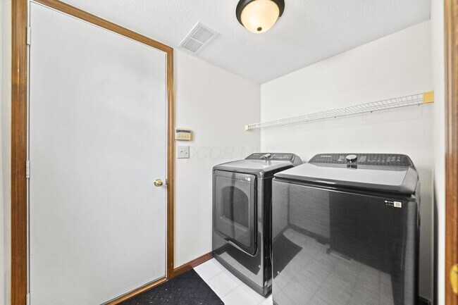 Building Photo - 7854 Astra Cir