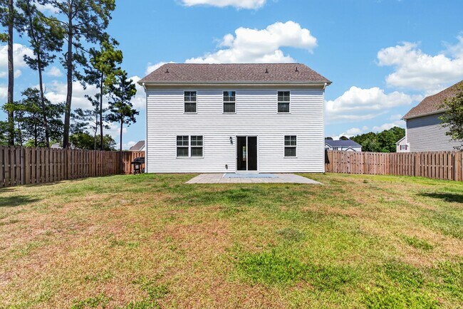 Building Photo - Coastal Living in The Preserve at Tidewater
