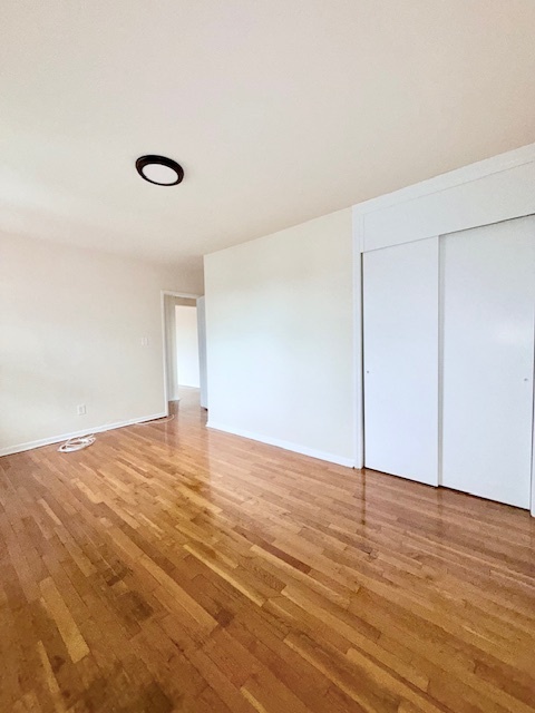 Building Photo - 403 Park Ave