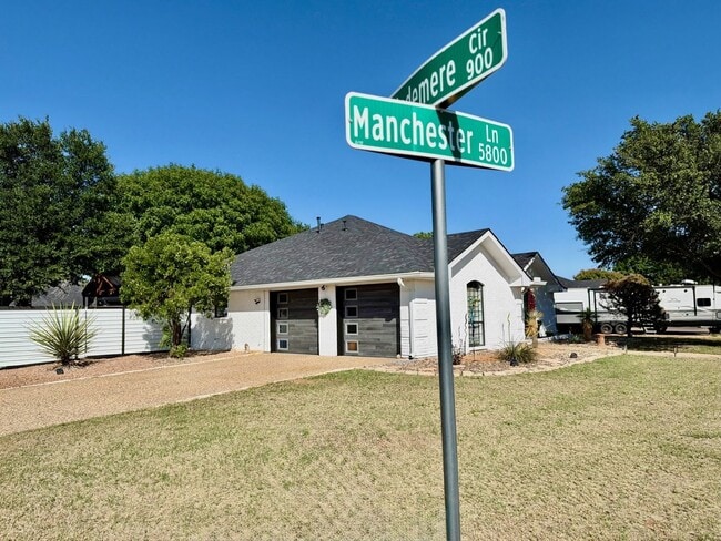 Building Photo - 5838 Manchester Ln