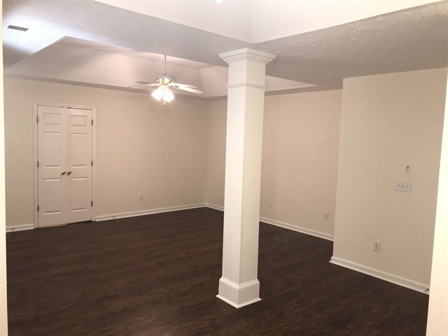 Building Photo - 1528 Milford Pl SW