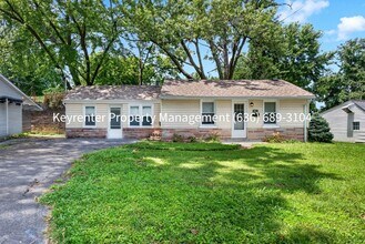 Building Photo - Fully Renovated 2BR/1BA Home for Rent