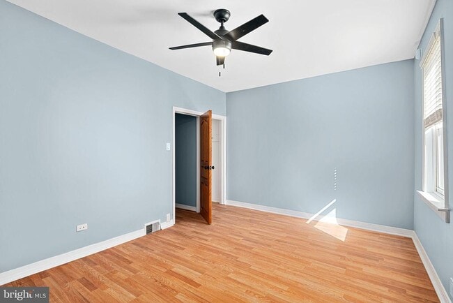 Building Photo - 1152 S 15th St