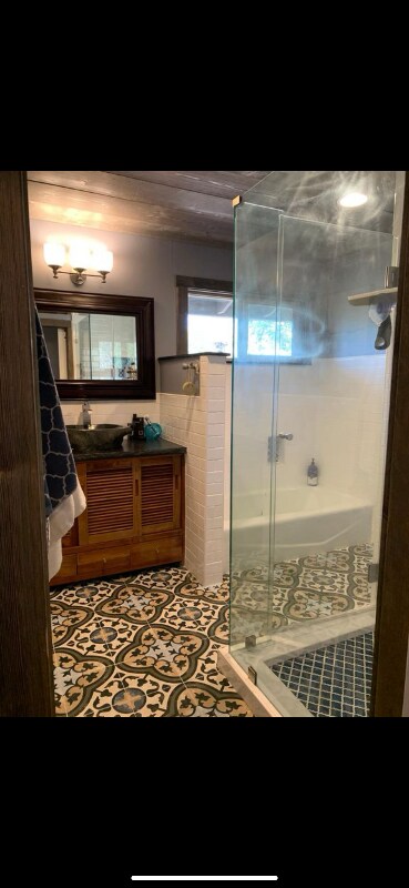 Building Photo - 5644 Sonoma Hwy