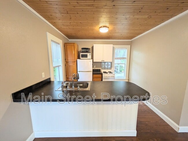 Building Photo - 1705 N 17th Ave