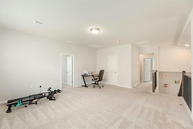 Building Photo - 6805 Covina Ln