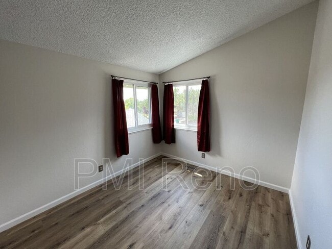 Building Photo - 1456 Canyon Creek Rd