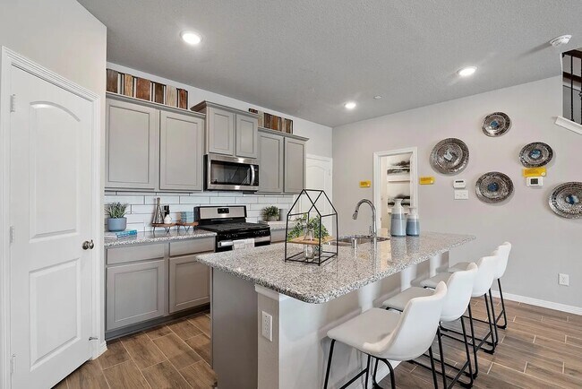 Building Photo - 2948 Percheron Dr