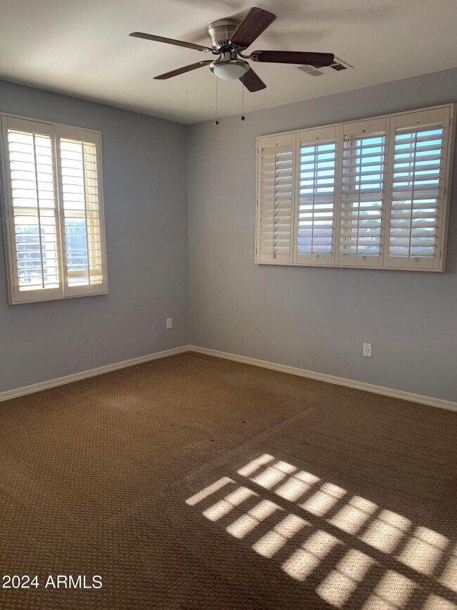 Building Photo - 2219 E Wisteria Dr