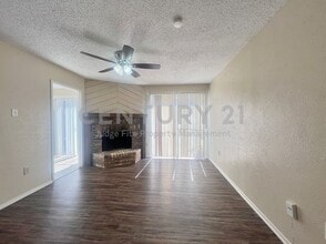 Building Photo - Beautiful 2-story 1/1.5 Mediterranean Style Condo in Gated Dallas Community For Rent!