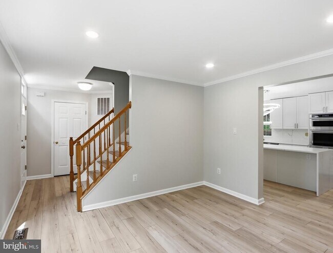 Building Photo - 8 Quails Nest Ct