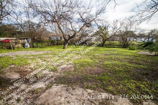 Building Photo - Cozy House in Harvard Place/ Eastlawn