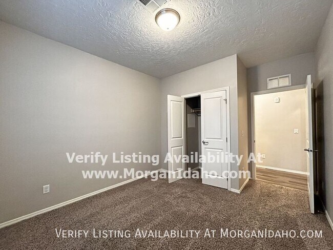 Building Photo - 1021 S Elder St