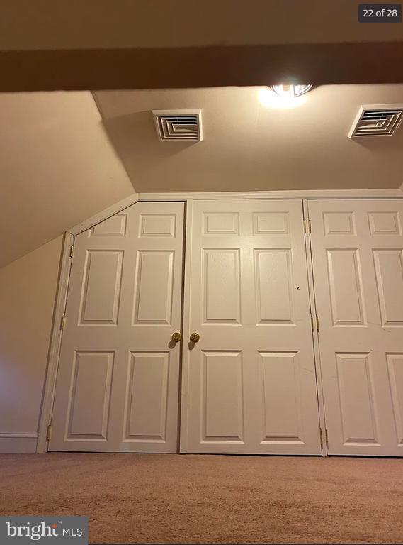 Building Photo - 341 Emmett St