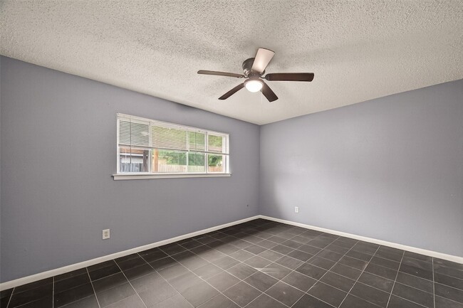 Building Photo - 16219 Rill Ln