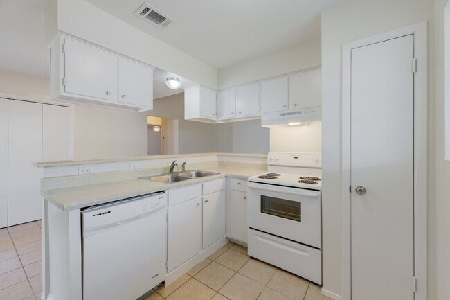 Building Photo - 12603 Teague Trail