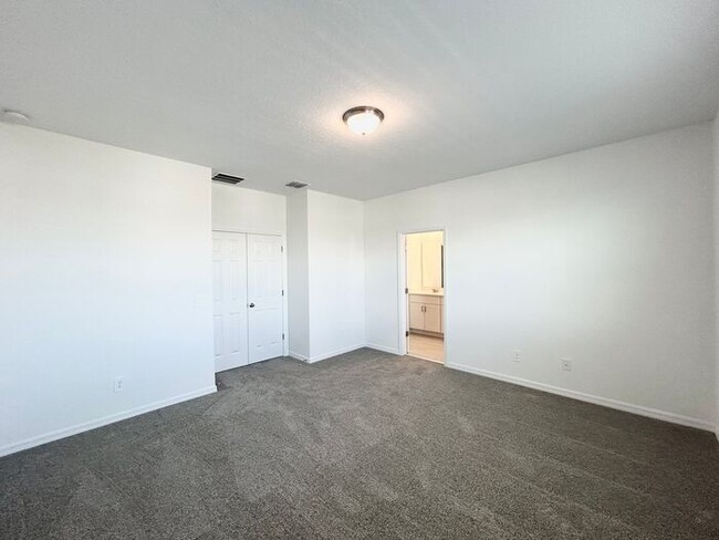 Building Photo - Brand New 3/2.5 Modern Home with a Loft an...