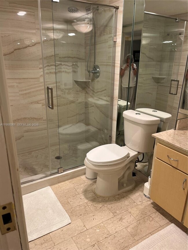 Building Photo - 1800 NE 114th St