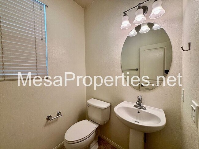 Building Photo - 16677 Desert Lily St