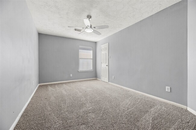 Building Photo - 10902 Tobar Falls Cir